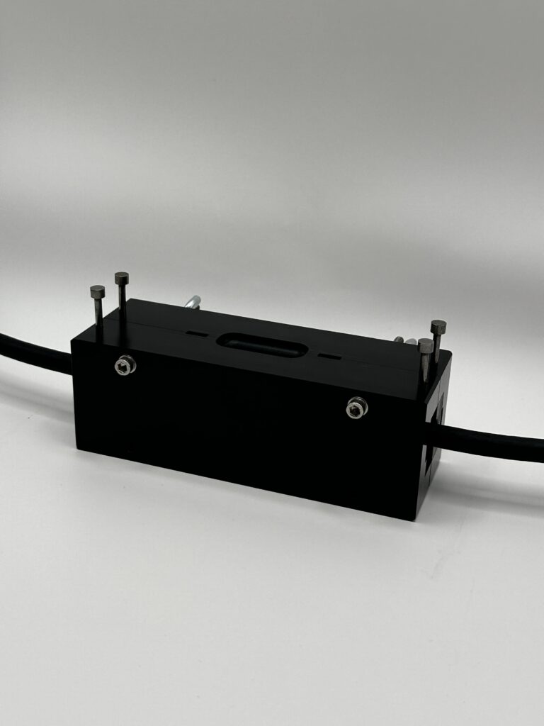 OI Small Metric Cable Mold Form